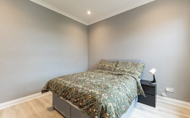 Cozy 3-bedroom Flat in Willesden Green London