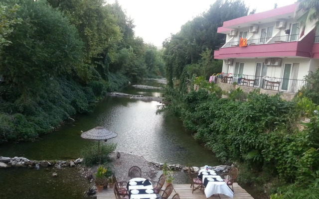 Arikanda River Garden Hotel