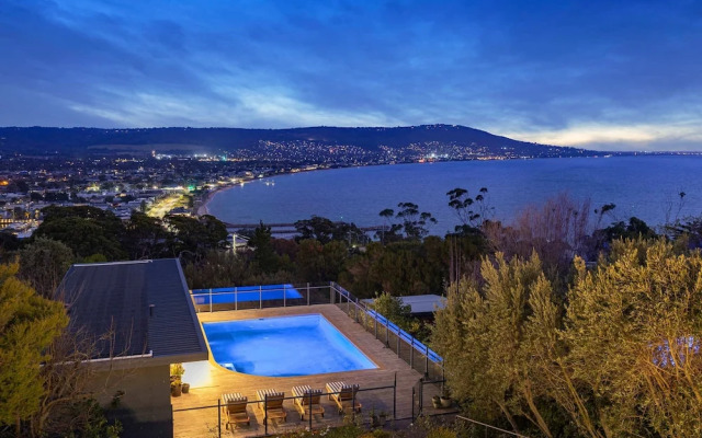 Martha s Peak Heated Pool Views