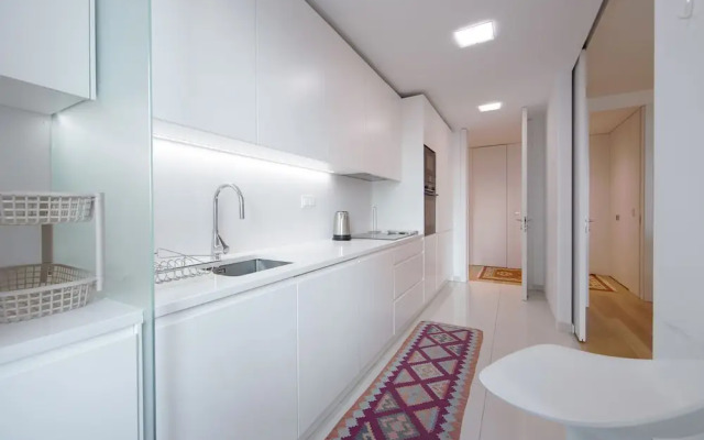 Benfica Prime Terrace II by Homing