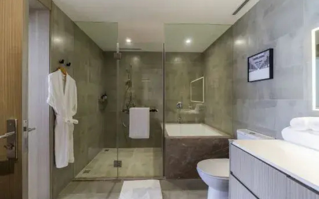 Lingju Chuangxiang Apartment