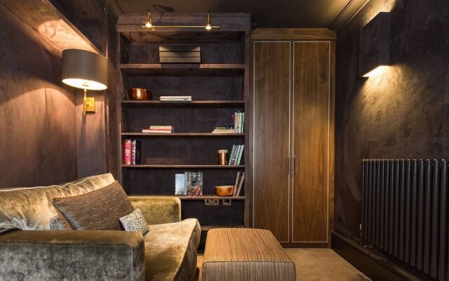 Exclusive 2BR Apartment In Covent Garden With Patio