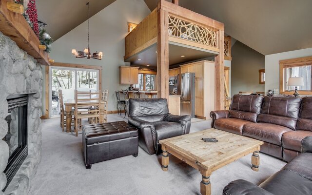 Cabin in the Pines 4