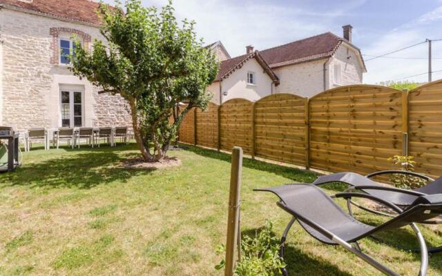 Gîte Balnot-sur-Laignes, 7 pièces, 15 personnes - FR-1-543-188