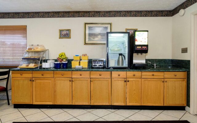 Red Roof Inn Edgewood