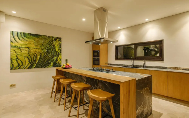 Luxe & Modern 3BR Villa Uni