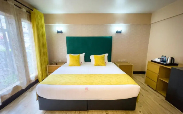 West Wood Hotel