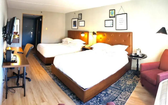 Wyndham Providence Airport