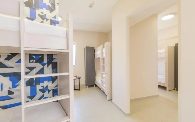 Stay Inn Hostel