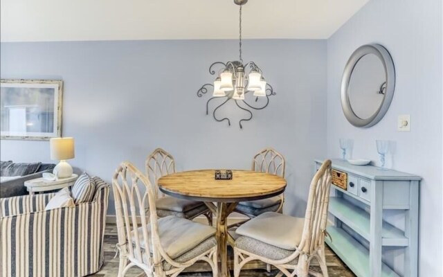 Sand Dollar Ocean View Condo With Salt Water Pool and Private Walkway to Beach by Redawning