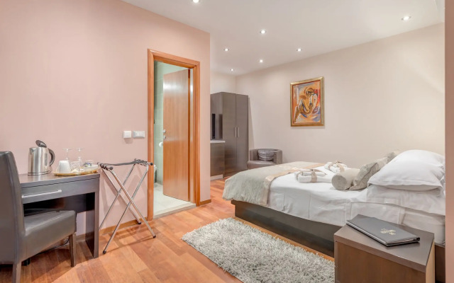 Palace Suites Heritage Hotel – Adults Only