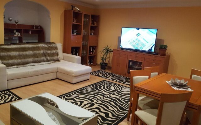 Villa With 2 Bedrooms in Calpe, With Wonderful Mountain View, Private