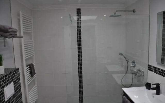 Pension & Ferienwohnungen Schneidereit