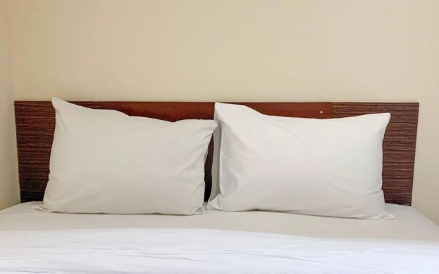 Warm And Minimalist 2Br At City Home Moi Apartment – Guest Rooms – Jakarta