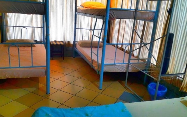 Rose GuestHouse – Guest Rooms – Sandakan