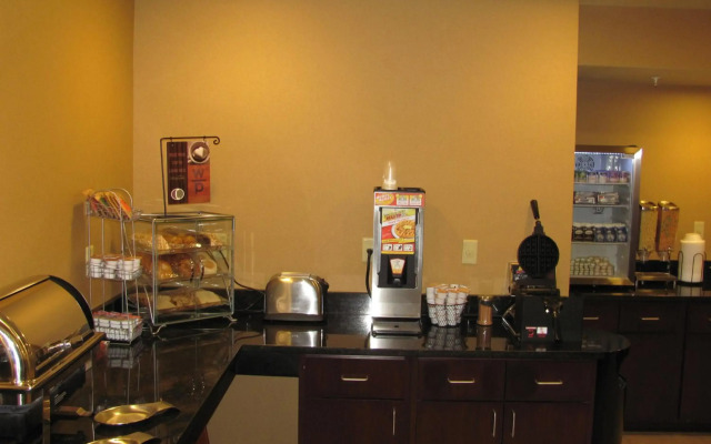 Cobblestone Inn & Suites - Ambridge