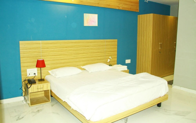 Sri Sampoorna Hotel