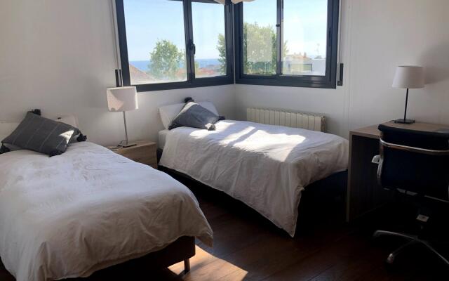 BFA 64 - CASA BROWN in Calafell