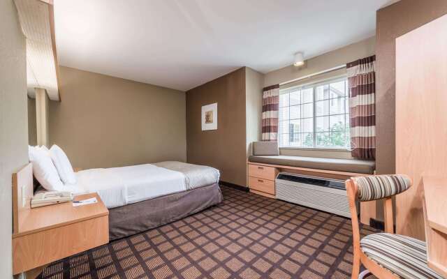 Microtel Inn & Suites by Wyndham West Chester