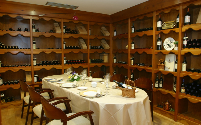 Hotel AR Parquesur