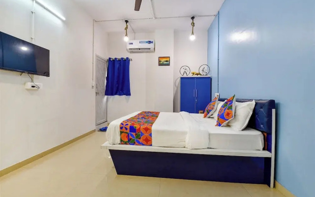 Hotel Solitaire Luxurious AC Rooms Surat