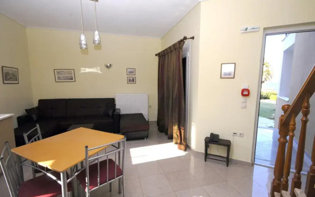 Ariadnes Holiday Accommodation II