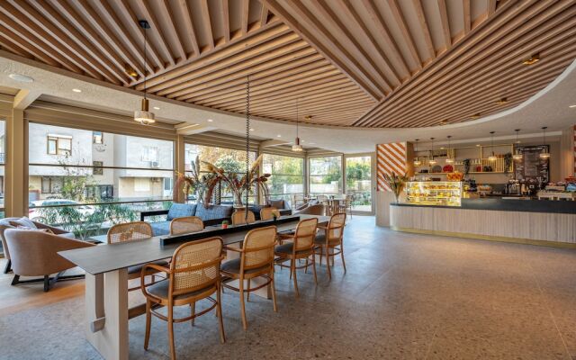 Oli Hotel And Suites