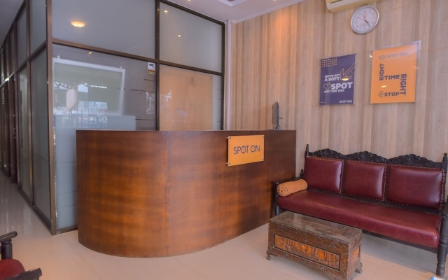 SPOT ON 2134 Seunia Hotel – Lobby – Banda Aceh
