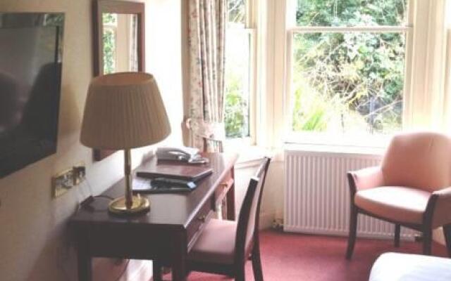 Royal Ivy Hotel