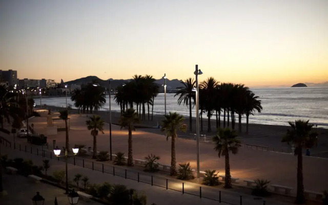 Happy 2 - Estudio Vistas A Calle