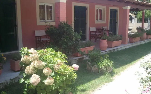 Nikodimos Garden Studios