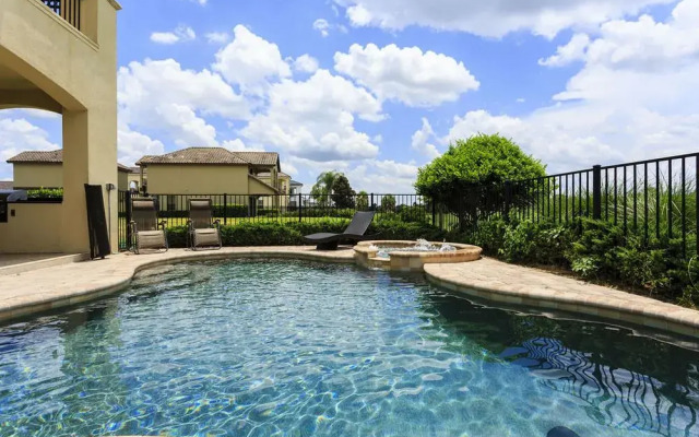 Panoramic Golf Course Views 5 Br home by RedAwning