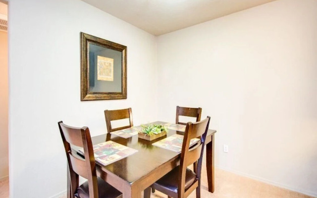 Beautiful Condo in Prime Scottsdale Location!