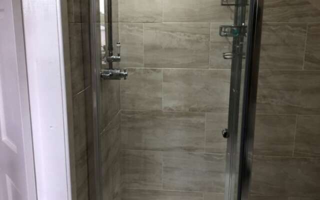 Country Retreat Sleeps 2 Near Cymyran Beach