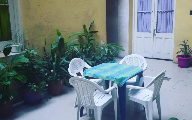 Hostal MVD Port