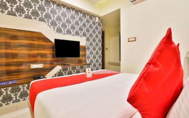 Hotel Red Apple by OYO Rooms