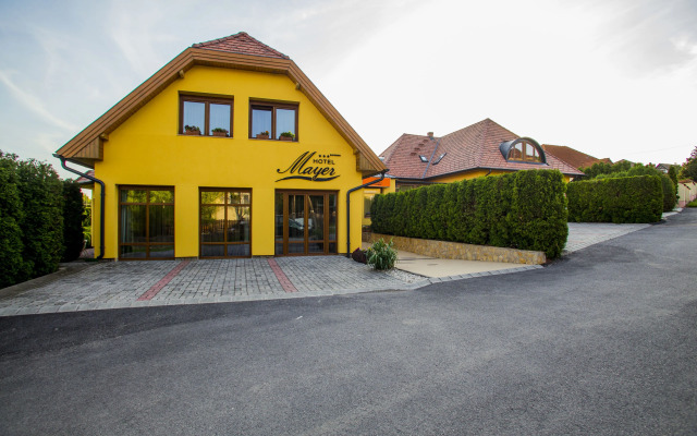 Hotel Mayer