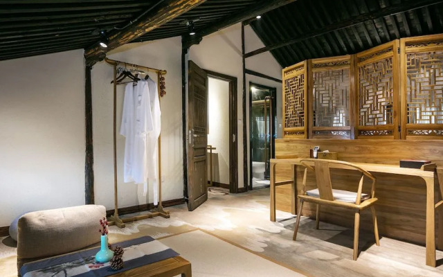 Xiananshan Village Hotel