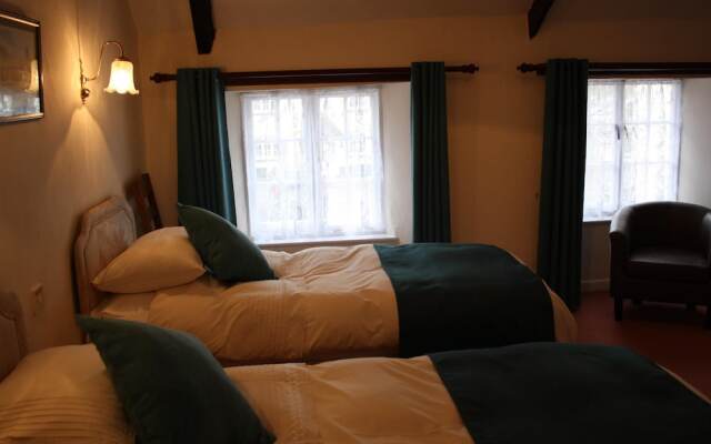 Half Moon Inn
