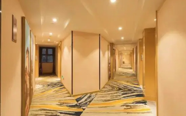 Vienna Hotel (Huawei Europe Town store in Songshan Lake)