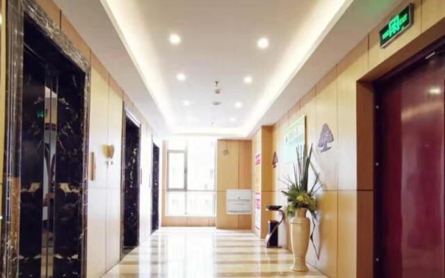 GreenTree Inn Xining Jianguo Road Railway Station Express Hotel