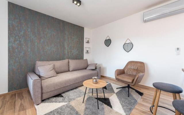 Luxury Apartments - La Vir 3 & 4