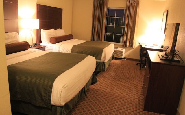 Castle Rock Inn & Suites