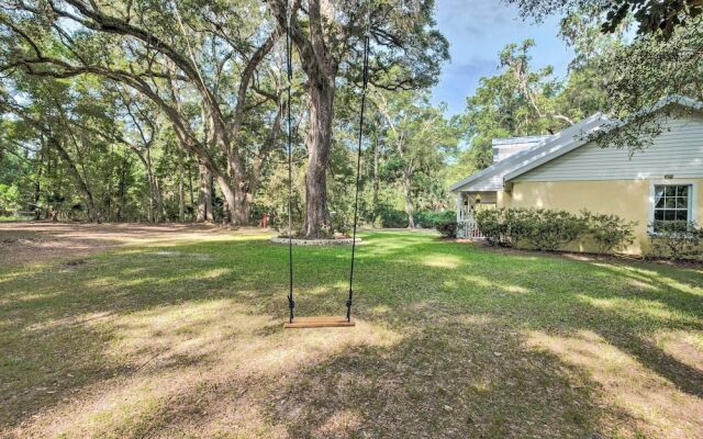 Serene Old Town Getaway Near Suwannee River!