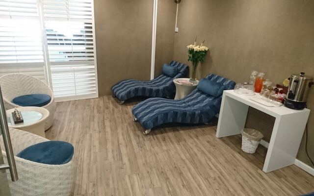 Breakers Resort 414