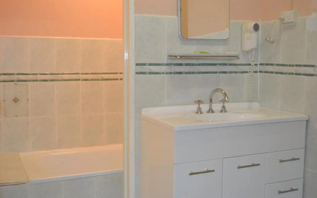 Chadstone Executive Motel