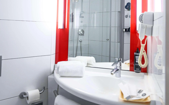 Ibis Skopje City Center