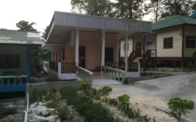 Sea Breeze Resort