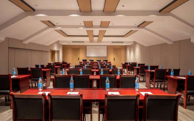 Ramada Encore by Wyndham Xishuangbanna Jinghong