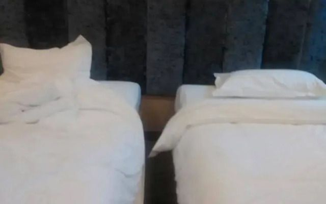 Super 8 Hotel